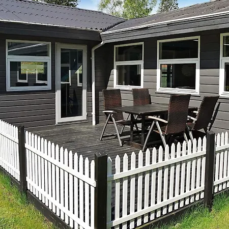 5 Star In Hadsund * Helberskov