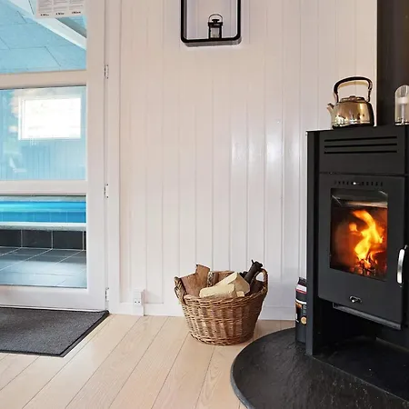 Pool Paradise In - By Traum *