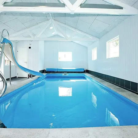 Pool Paradise In Helberskov Dom wakacyjny